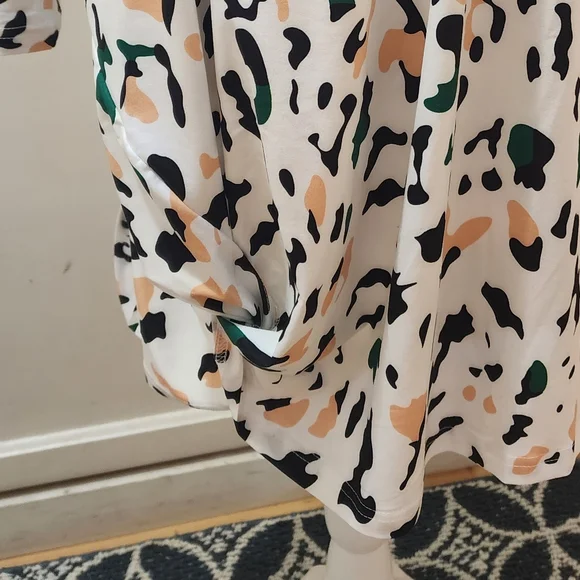 SHEIN's Emery Rose Women's Print Twist Hem Dress NWOT - Picture 10 of 12